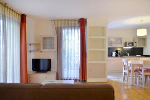 Hotels Adonis Divonne-Les-Bains Residence Du Lac : photos des chambres