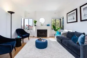 'The Lighthouse' Character-filled Abode near Beach - Middle Park