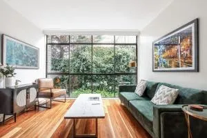 Parisian Chic meets South Yarra's Vibrant Locale - South Yarra