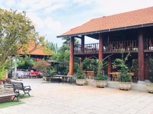 Dalis Waterfall Homestay