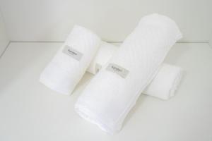 Apartamento com VISTA MAR, Ar-condicionado, Wi-Fi Condomínio com PISCINA, quadra de esportes Playground infantil a 15 minutos do Beto Carreiro