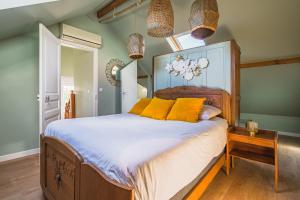 Villas luxury Villa Marie Emeraude Paris Orly Jacuzzi : photos des chambres