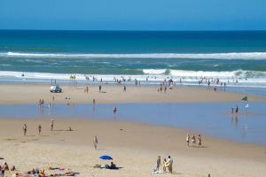 Sejours chez l'habitant Chambre au calme ocean lac foret avec piscine au sel et spa : photos des chambres
