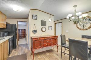 Bonneau Vacation Rental w Private Yard!