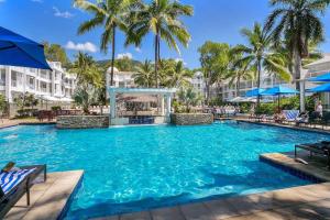 Chic Resort Living at Luxury Beach Club and Spa