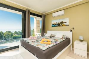 Club Panorama Lake View Apartment