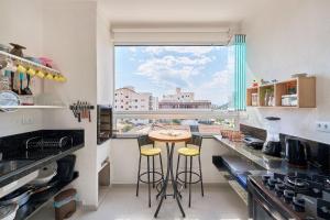 Af-39 Novo, ar, piscina, pertinho de tudo!