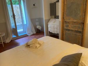 B&B / Chambres d'hotes Le Jardin D'Elma : Chambre Double avec Terrasse
