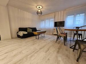 1A108 Amplio y moderno apartamento by R2R Consulting