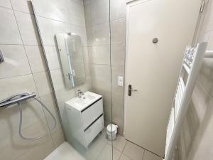 Appartements Appartement spacieux pres de la plage et commerces, 4 couchages - FR-1-361-433 : photos des chambres