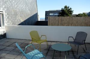 Appartements Le Haveneau, grande terrasse a 100m de la plage : photos des chambres
