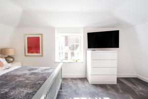 The Secret, Stylish & Spacious En Suite in Blandford Forum, Dorset