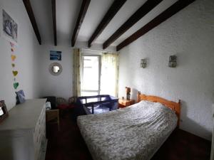 Maisons de vacances Maison Soulac-sur-Mer, 5 pieces, 8 personnes - FR-1-648-122 : photos des chambres