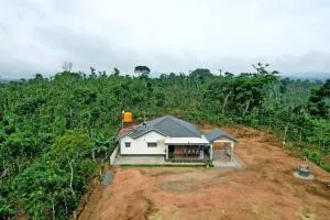 Chimneys Homestay - Full House, Near to Falls & Trek - Хассан