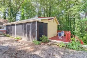 Cozy Blairsville Studio with Deck 15 Yards to Lake! - بليرسفيل