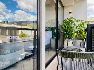 Wynwood House Stylish Loft in El Polo Modern & Central Stay