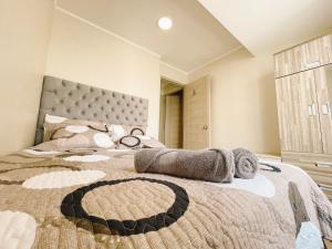 Hermosa habitación privada en edificio de estreno frente al metro