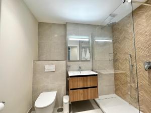 Newly Renovated Apartment in the Center of Marbella - EaW Homes