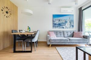 Apartamenty LUX Kalinowa 13 Sauna, Grota Solna by RentiloPL