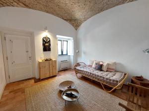 Cosy Terrace House - design, comfort, micro-pool, top location in Olhão