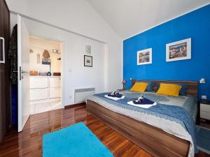 Attico "NIDO" a 50m dal mare con terrazzo grande - unoasi di pace e bellezza