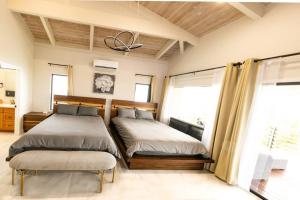 Private Pool & Spa-Beautiful Oceanview Home