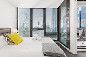 Sensational Southbank A Modern Resort style Stay