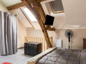Maisons de vacances Cottage with independent studio in Molesme : photos des chambres