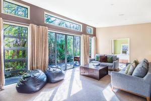 Bush House - Lake Tekapo