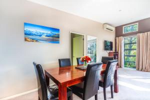 Bush House - Lake Tekapo