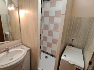 Appartements Appartement Jausiers, 2 pieces, 6 personnes - FR-1-165A-174 : photos des chambres