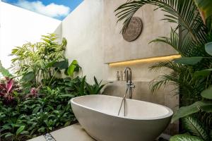 Villa Golden Lion by BaliSuperHost