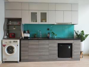 Sea View Sandy homestay Citadines Marina Ha Long