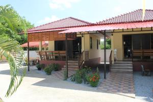 Naluemon Village FH 1