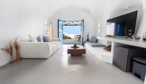 Rafael s Mediteranian Cave Suites