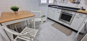 Cabrales 108 - 2 Hab Céntrico - VUT-4997-AS