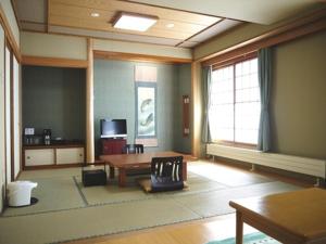 Kushiro KKR Kawayu 2-Star Accommodation suite