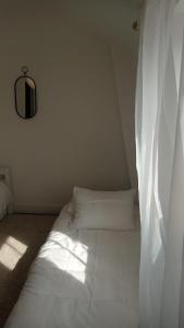 Appartements LIVABLŌM Maison et Parking Privee : photos des chambres