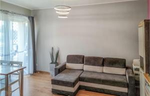 1 Bedroom Stunning Apartment In Nowe Warpno