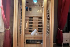 Appartements LE MOLIERE - ENIGME ET SAUNA : photos des chambres