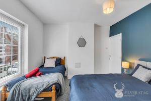 Stylish 2 Bed Home Perfect for Families & Work Stays