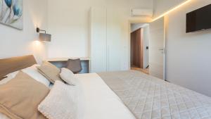 Villa Leonardo by Villas Holiday