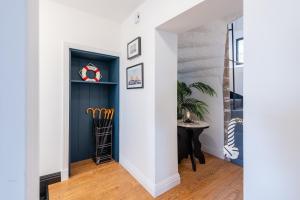 Shorefront Apartment - Sea View with 3 Bedrooms