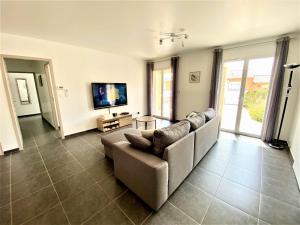 GITE CESAR 6p, 3ch, piscine privée, terrain privé clos, terrain de pétanque