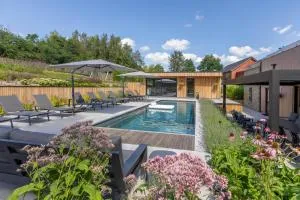 Villa Wood - Gîte de prestige en Ardennes - 10 personnes - Sauna, jacuzzi, piscine et billard - 拉瓦什里