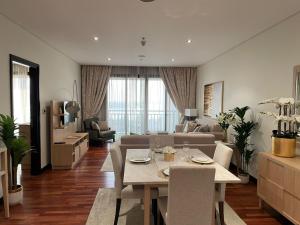 Livin Holidays - Paradise 1 BR in Palm Jumeirah