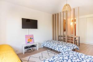 Studio avec terrasse privée Parking gratuit Tram direct centre-ville