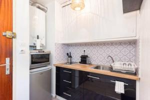 Studio avec terrasse privée Parking gratuit Tram direct centre-ville