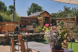 Powk Meadow Farmhouse