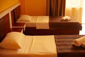 Golden Fleece Hotel